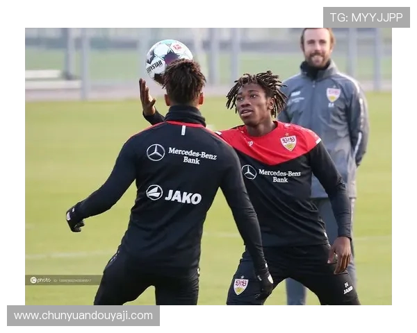 德甲球队训练计划单板介绍及体能训练解析